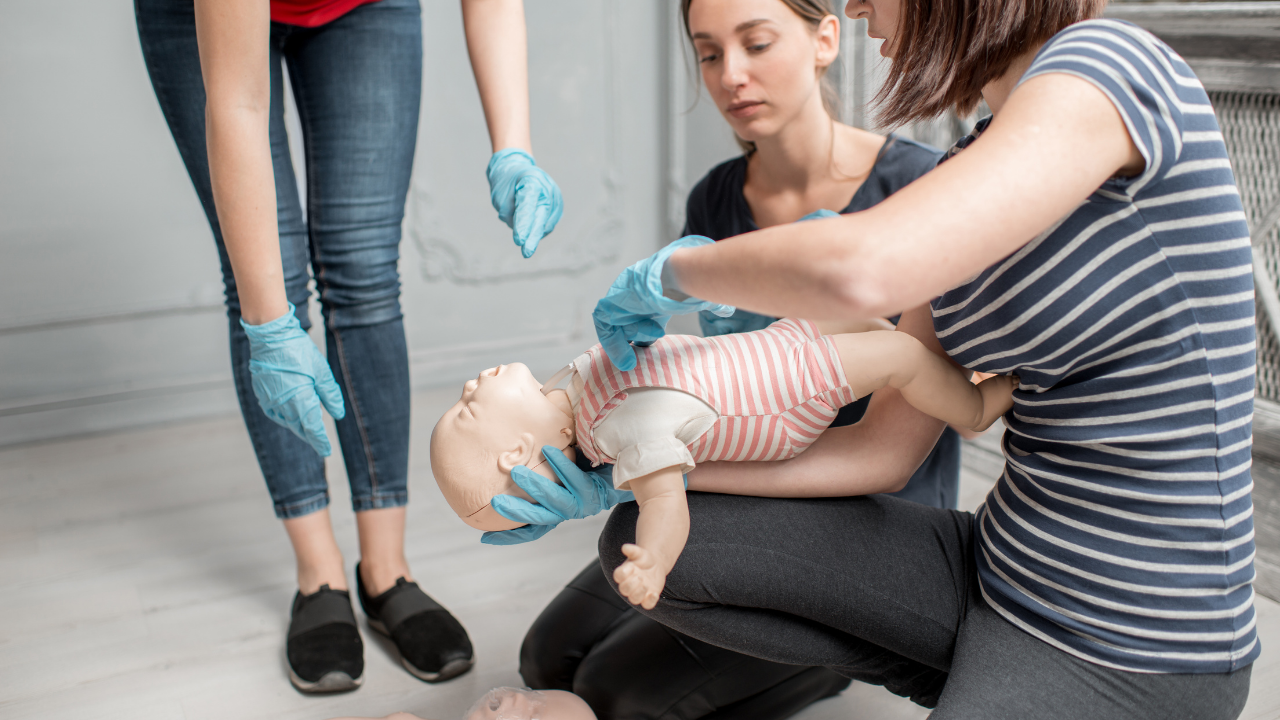 Apprentissage des gestes de premiers secours en formation SST